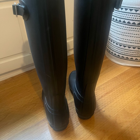 Hunter Dark Blue Waterproof Boots - Picture 3 of 6